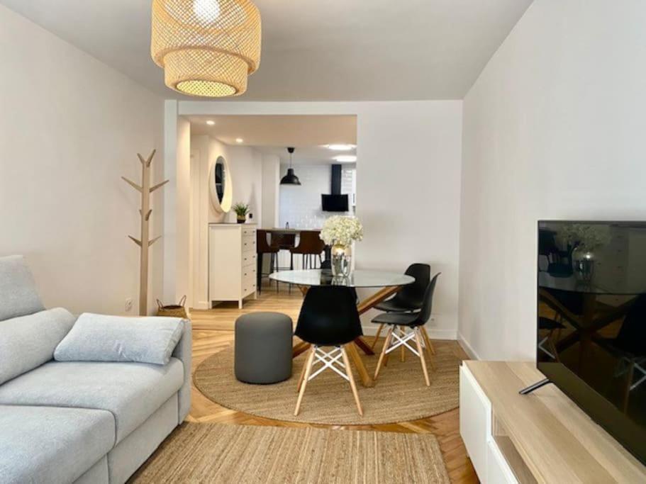 Centro Cabrales 31 Apartment *