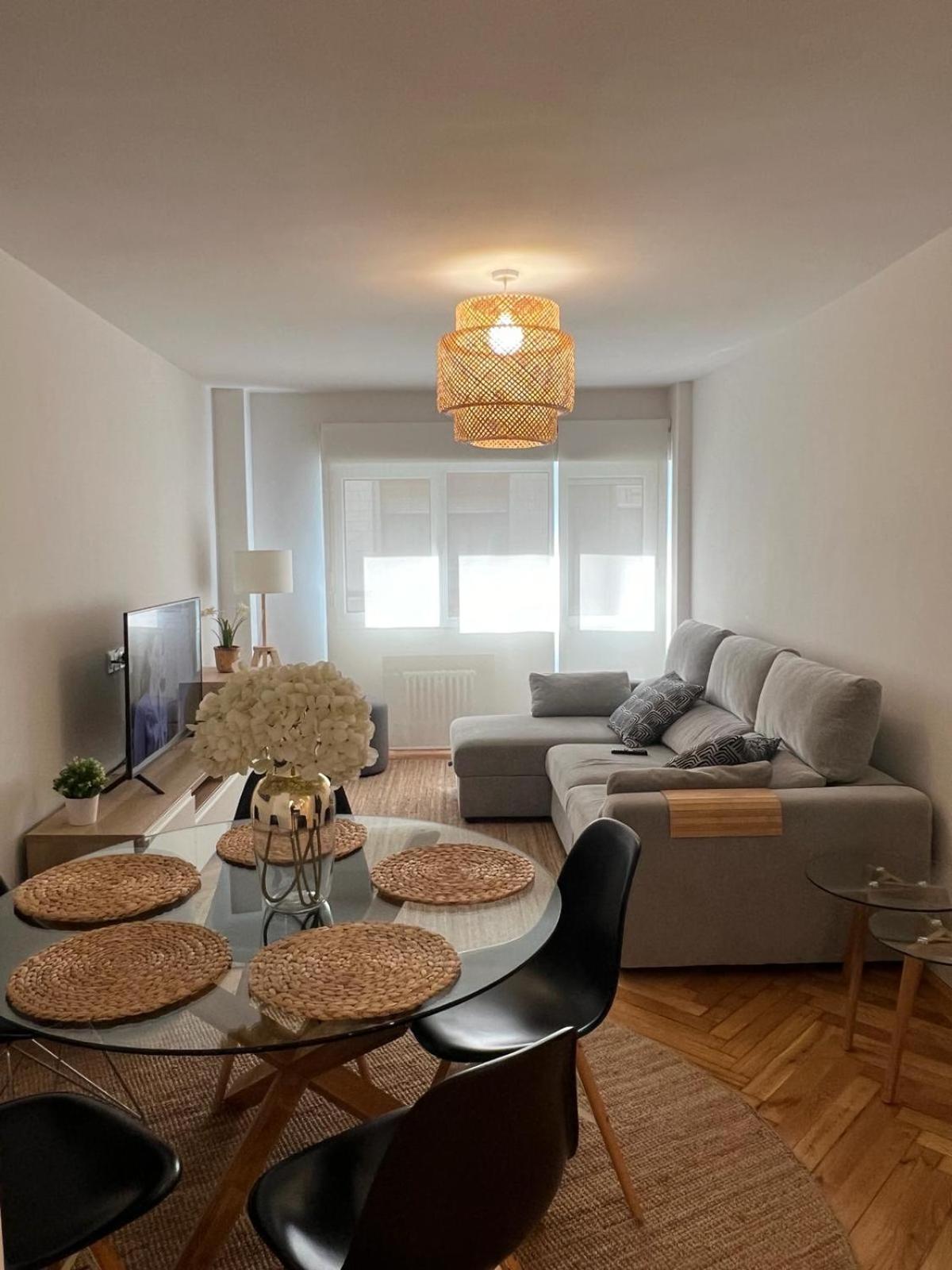 Centro Cabrales 31 Apartment